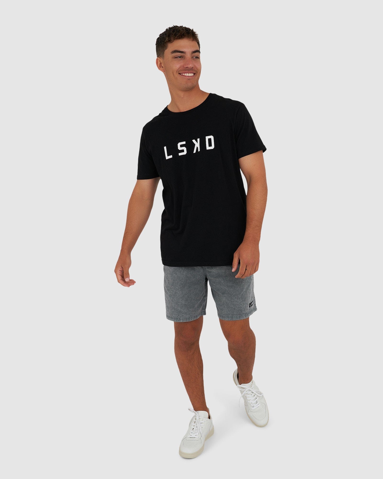 Model wearing Daily Short - Pigment Slate