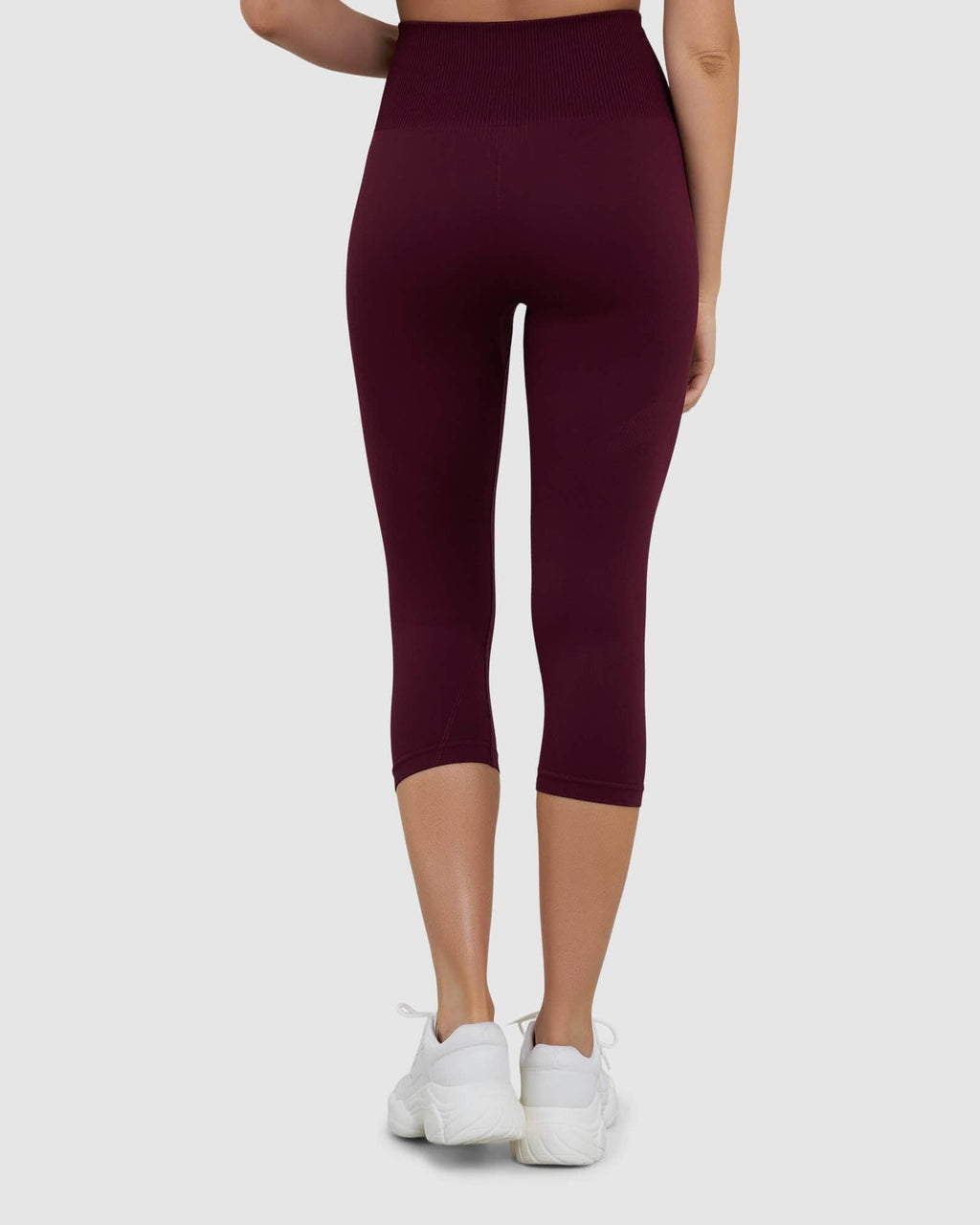 Model wearing Limitless Seamless 3/4 Length Tight - Wine