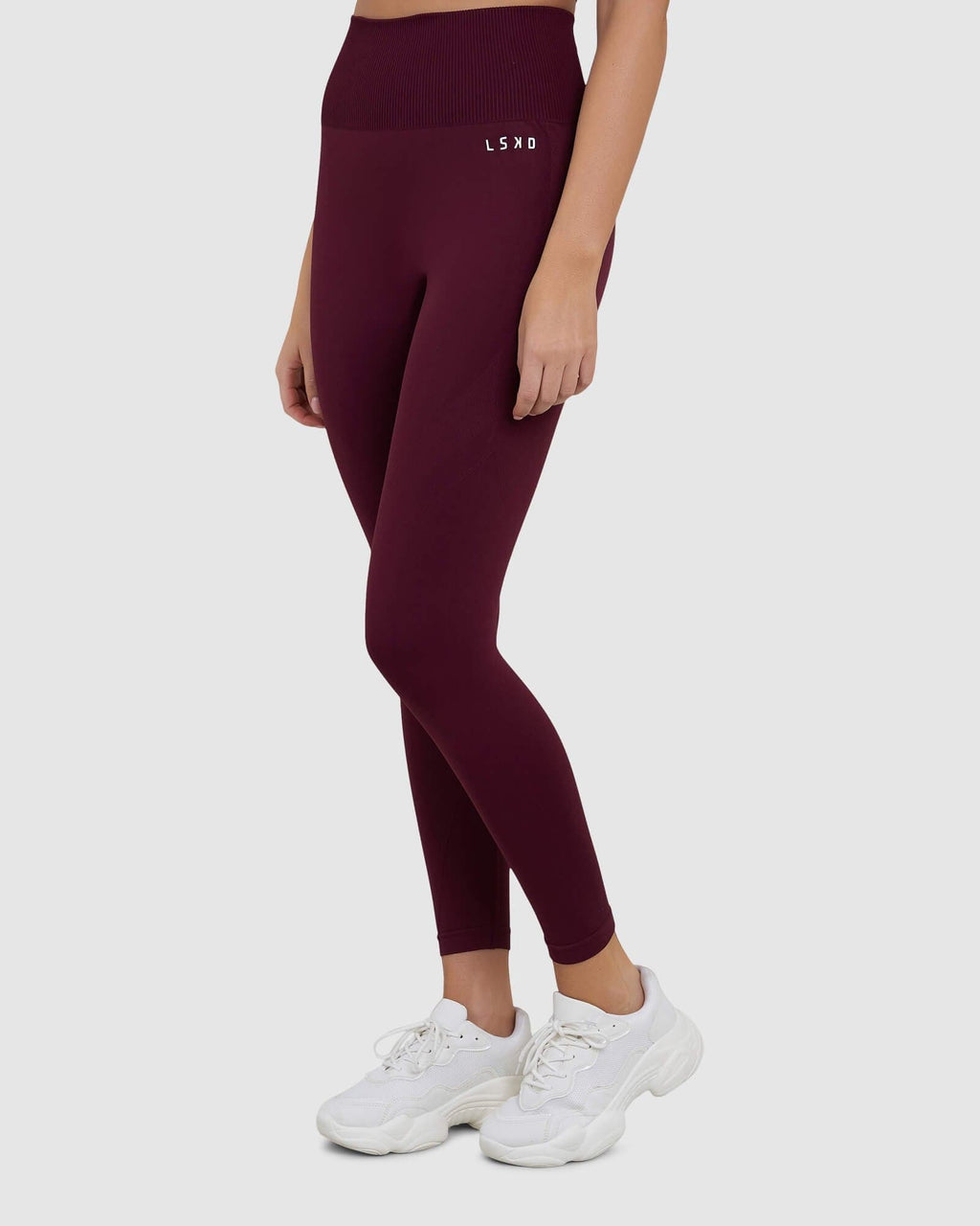 Model wearing Limitless Seamless 7/8 Length Tight - Wine