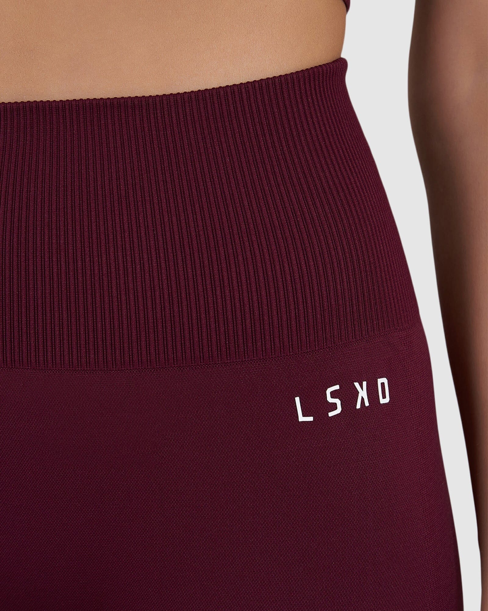 Model wearing Limitless Seamless Full Length Tight - Wine