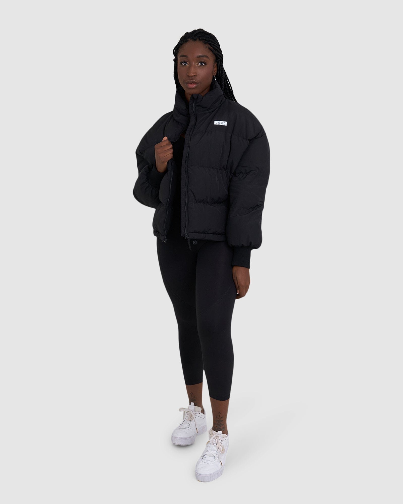 Model wearing Eva Puffer Jacket Oversize - Black