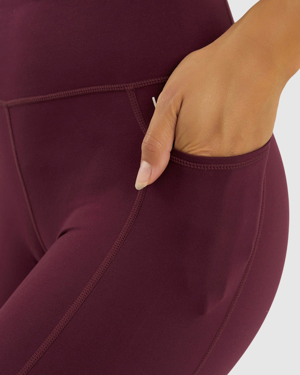 Model wearing Rep Mid Short Tight Small Logo - Wine