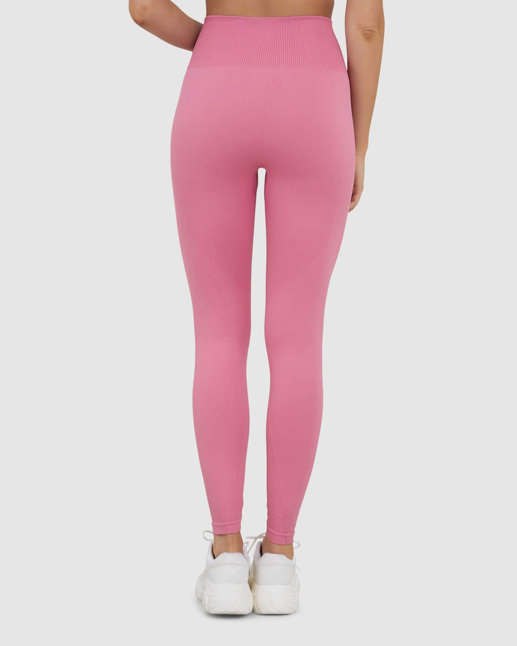Model wearing Limitless Seamless Full Length Tight - Bubblegum
