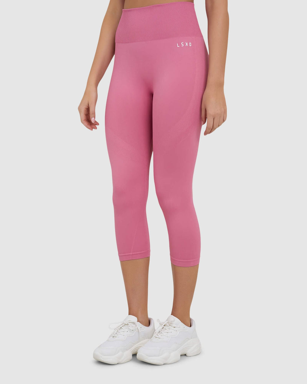 Model wearing Limitless Seamless 3/4 Length Tight - Bubblegum