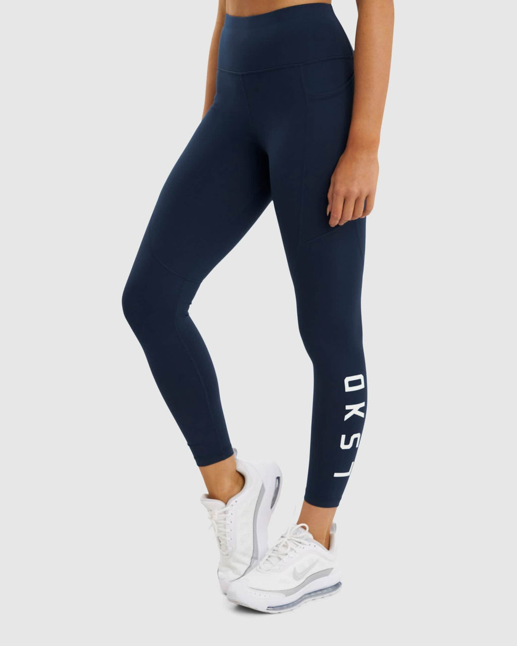 Model wearing Rep Full Length Tight - Carbon