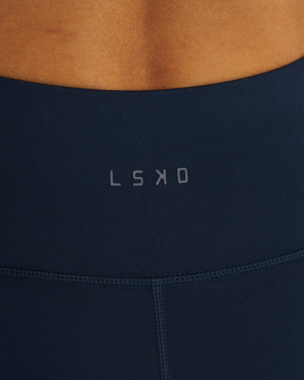 Model wearing Rep Full Length Tight - Carbon