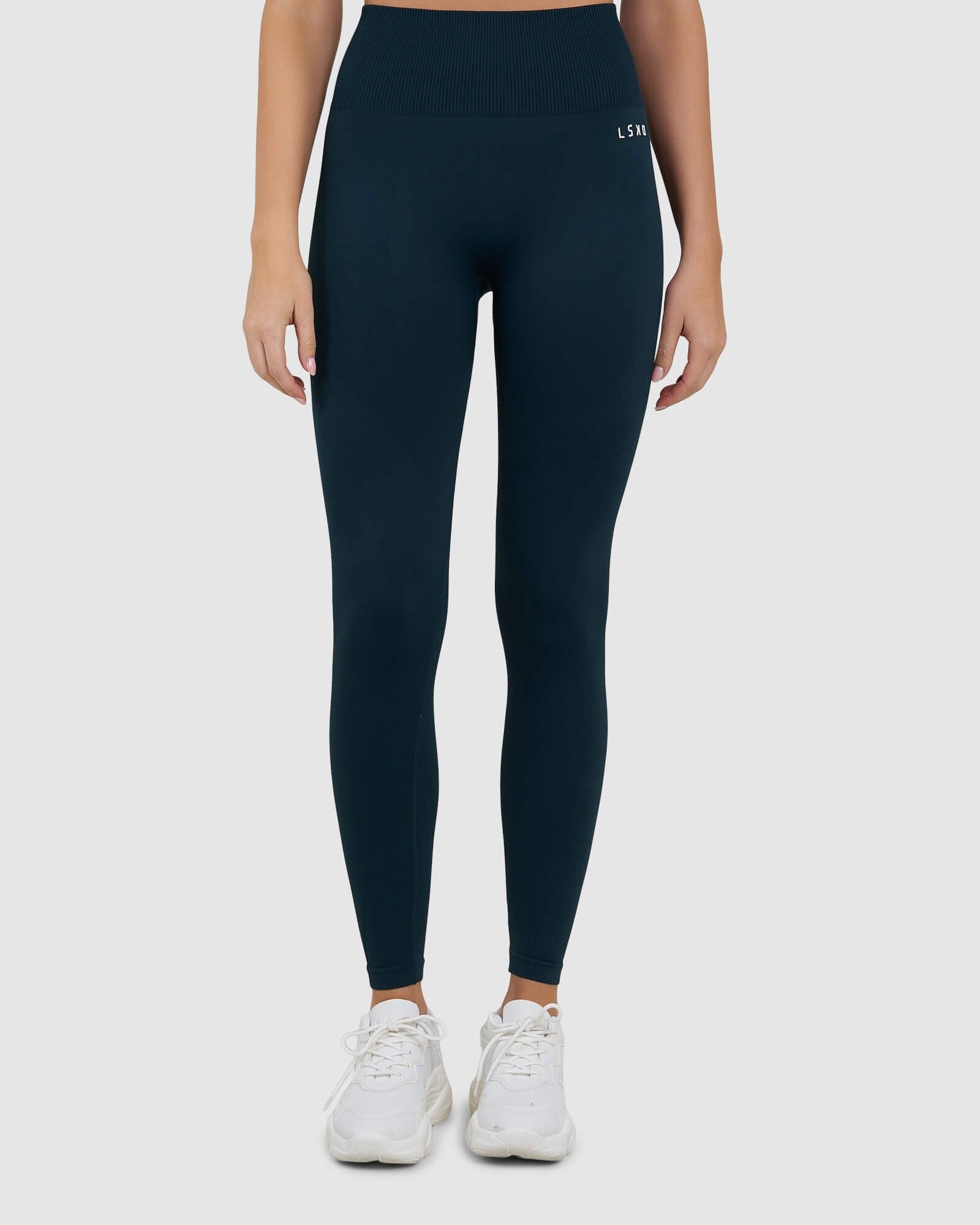 Model wearing Limitless Seamless Full Length Tight - Deep Teal