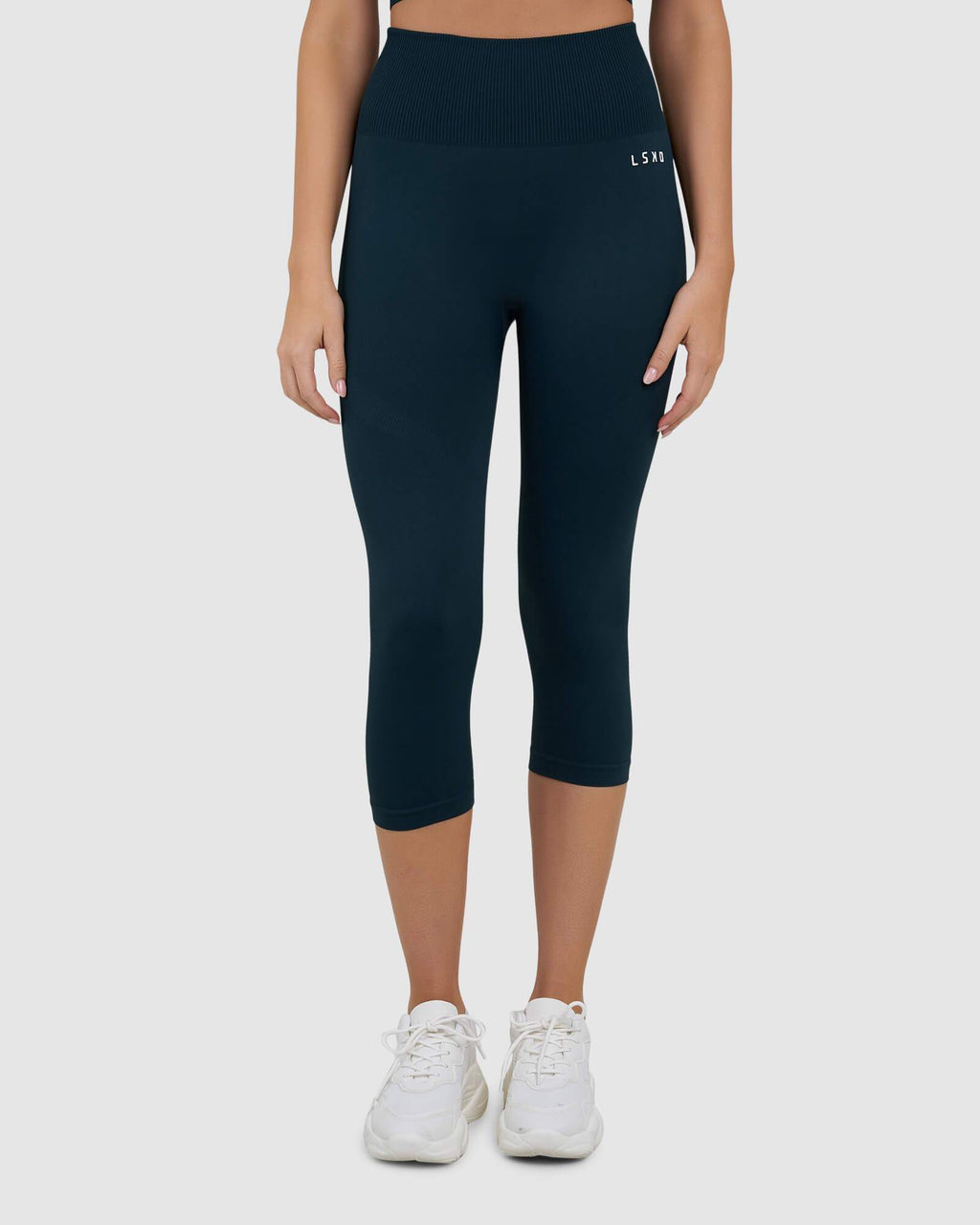 Model wearing Limitless Seamless 3/4 Length Tight - Deep Teal