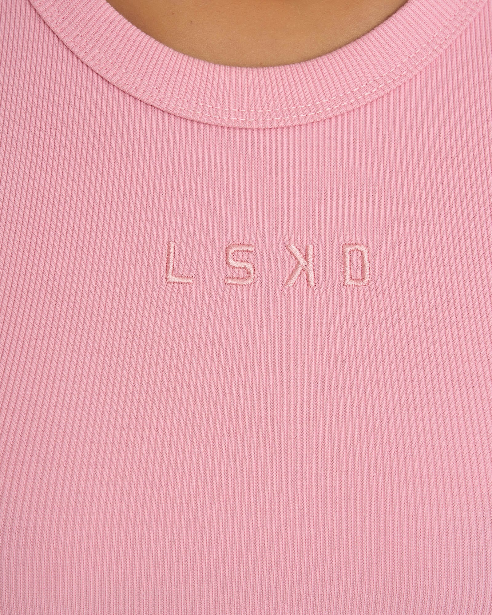 Model wearing Crop Field Ribbed Tank - Sweet Pink