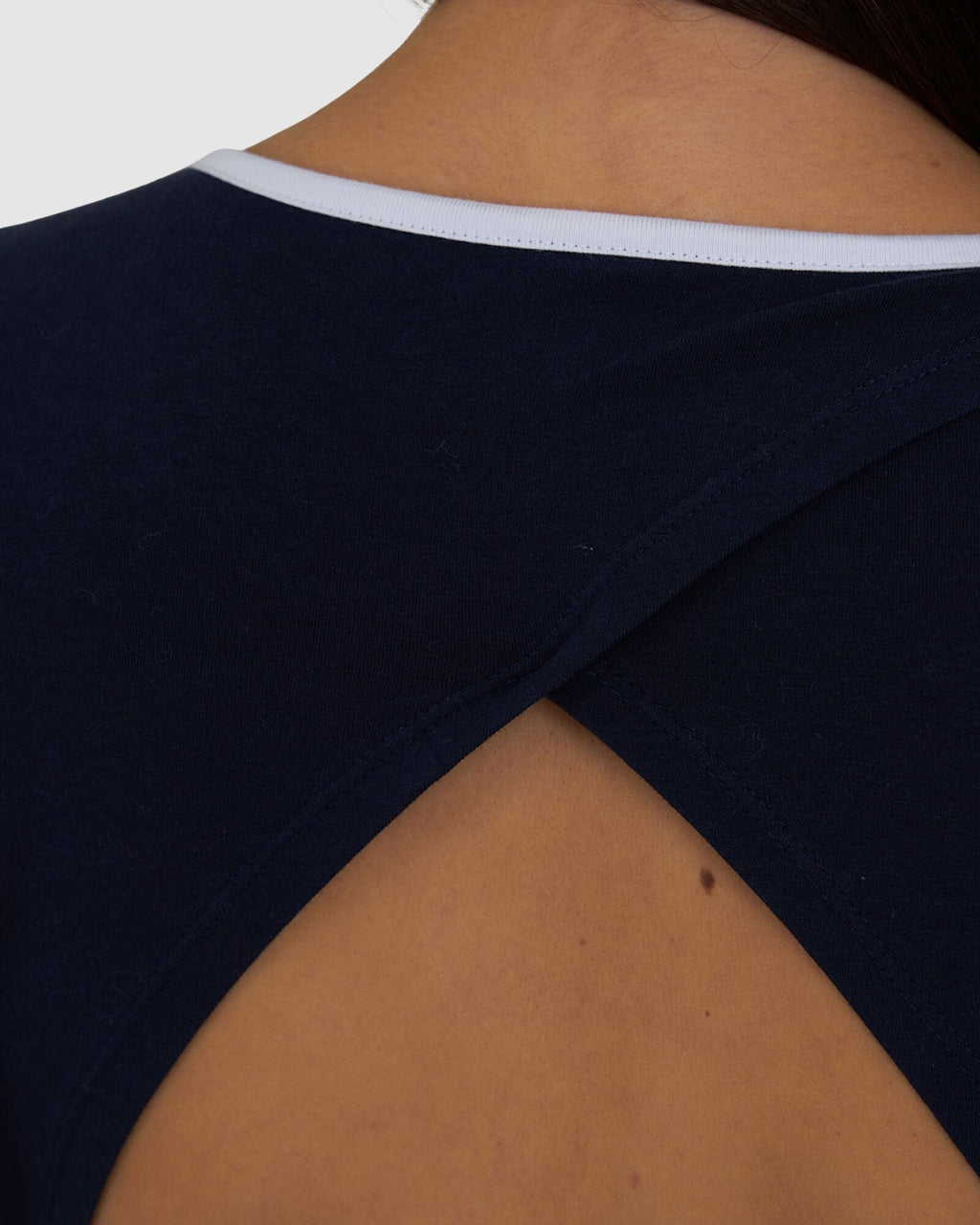 Model wearing Challenge Lounge LS Top - Navy