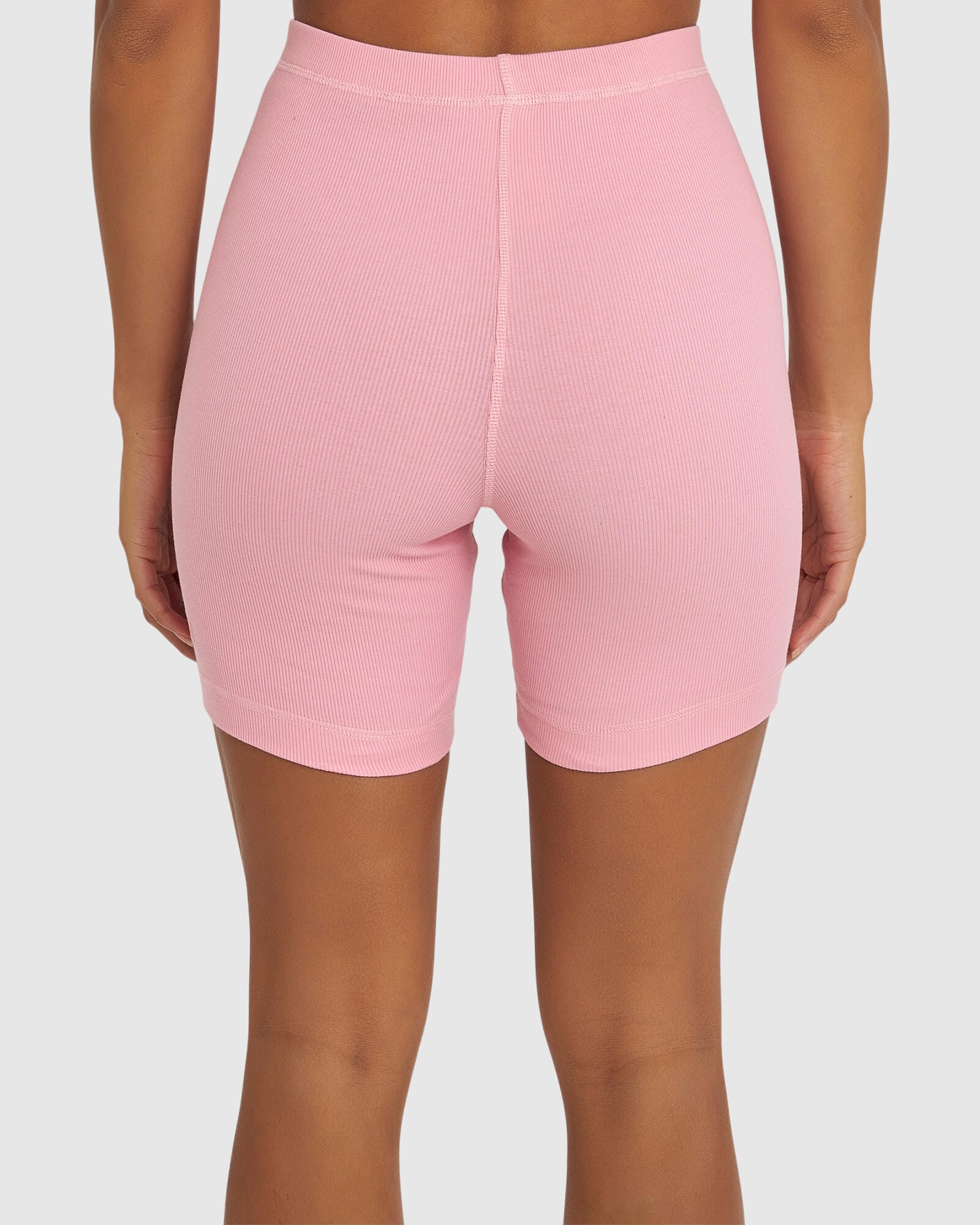 Model wearing Signs Ribbed Short - Sweet Pink