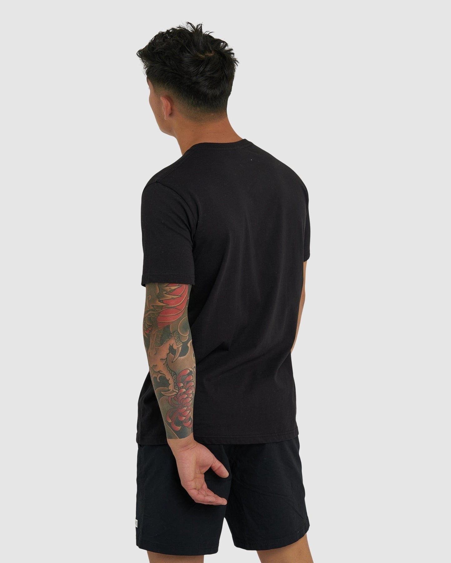 Model wearing Structure Tee - Black-Black