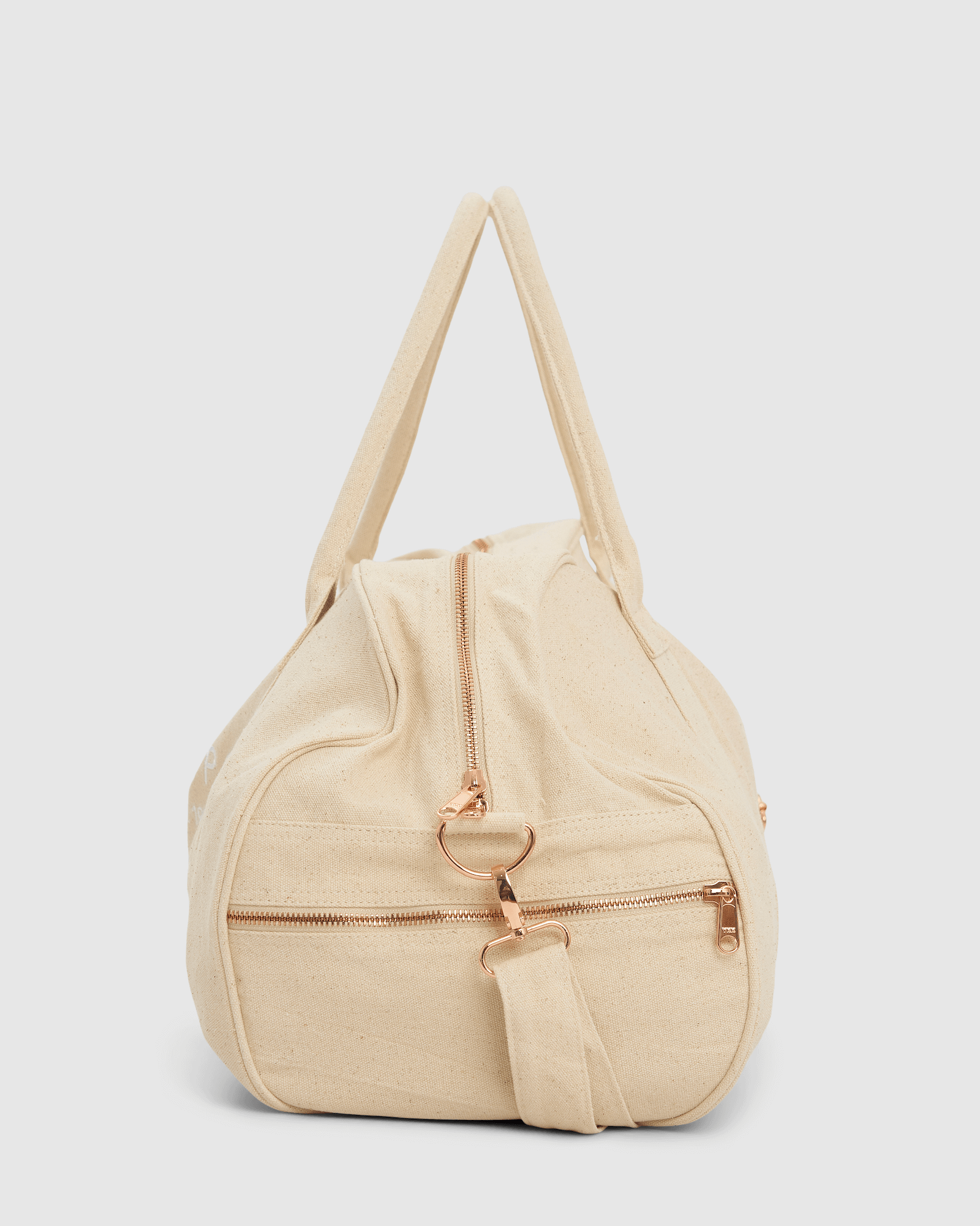 Model wearing Daily Duffle - Natural