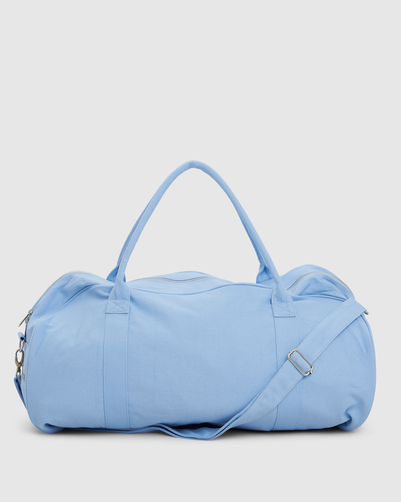 Model wearing Daily Duffle - Baby Blue