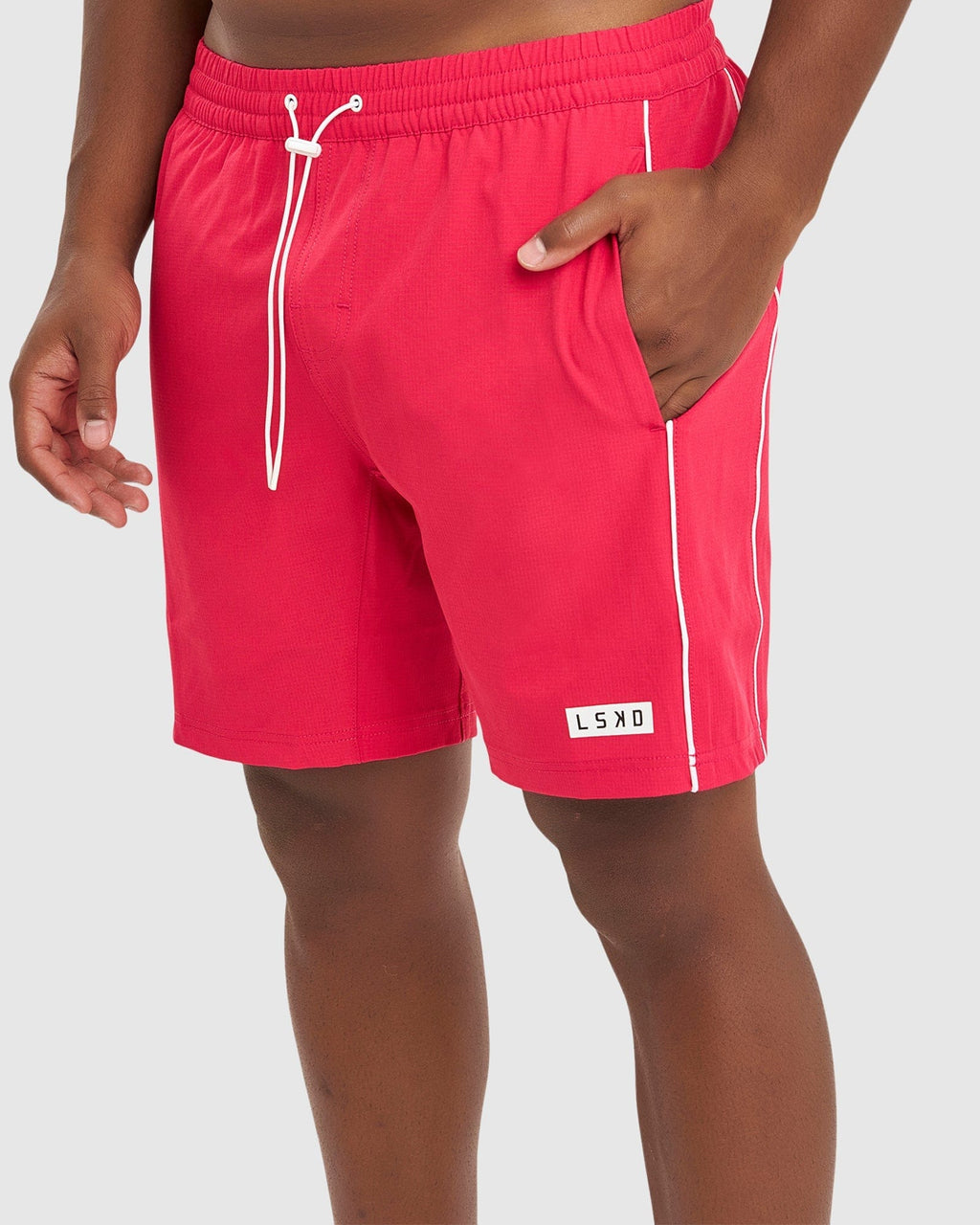 Model wearing Pipeline 7" Short - Boysenberry