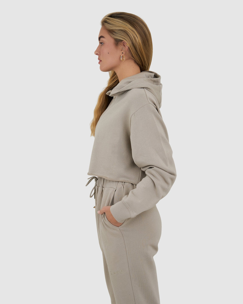 Model wearing Field Pullover - Stone