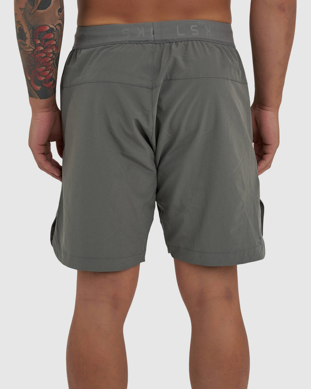 Model wearing Competition 8" Performance Short - Castlerock