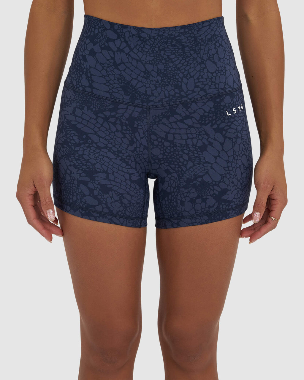 Model wearing Base X-Short Tight - Navy Mamba