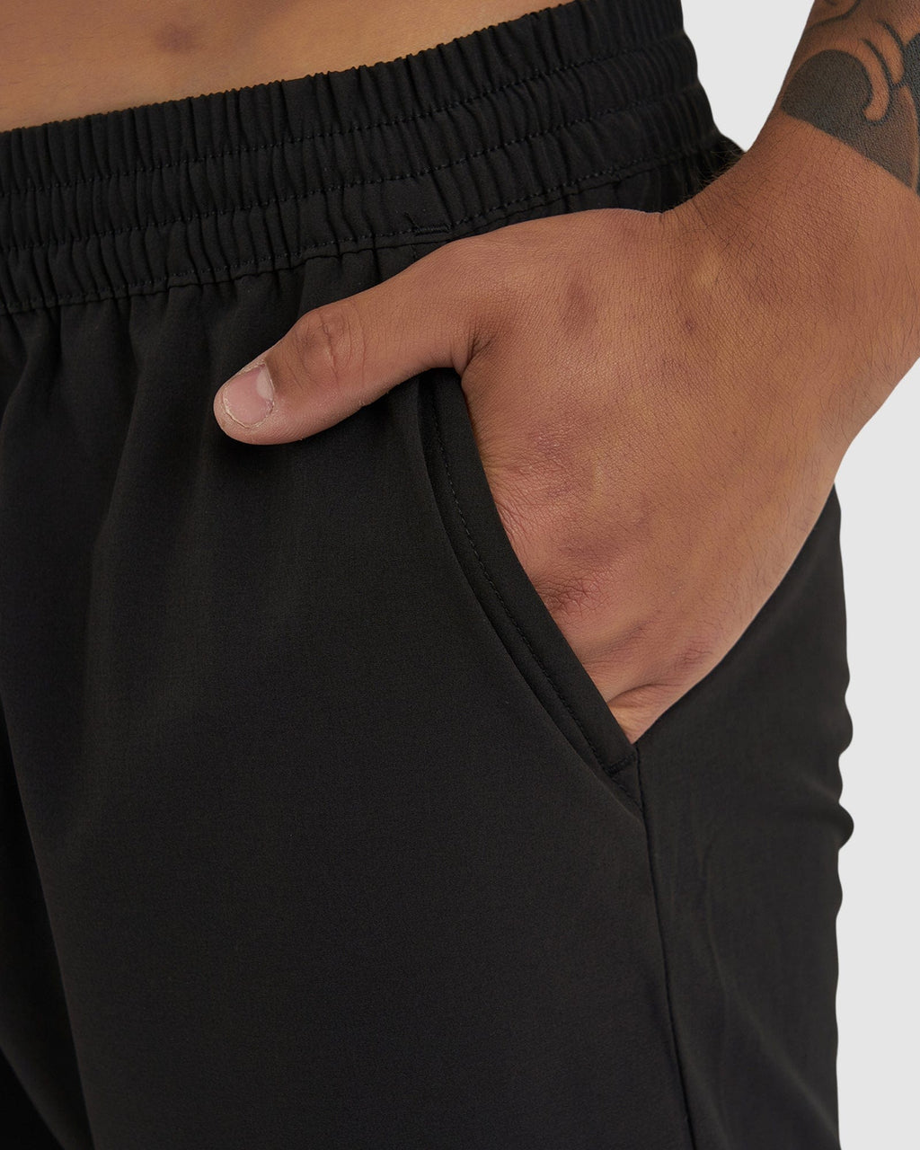 Model wearing Intensity 7" Performance Short - Black