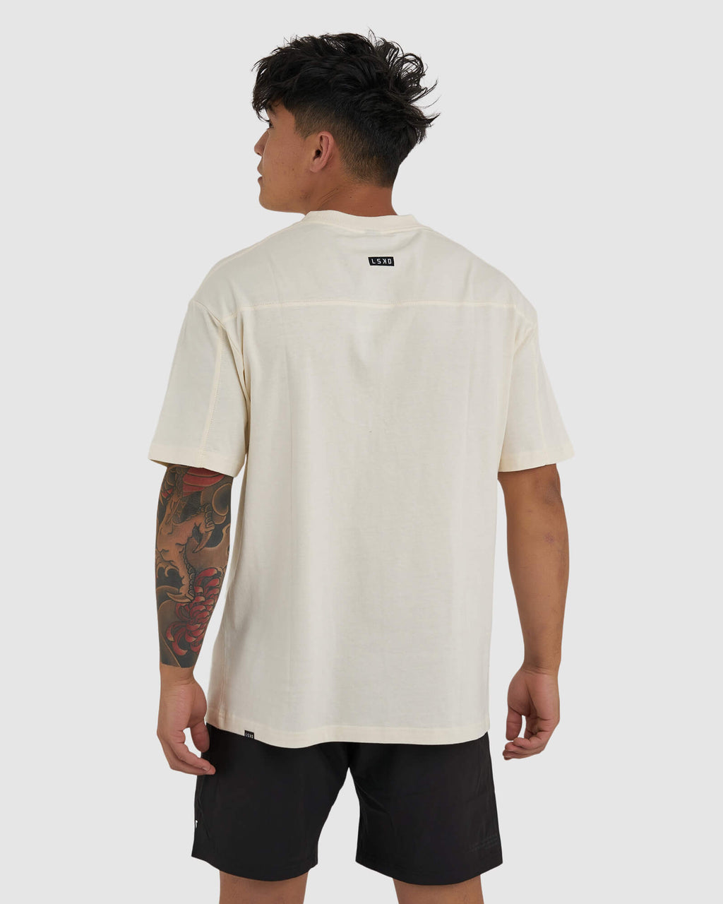 Model wearing Heavy Hitter Heavyweight Tee Oversize - Creme