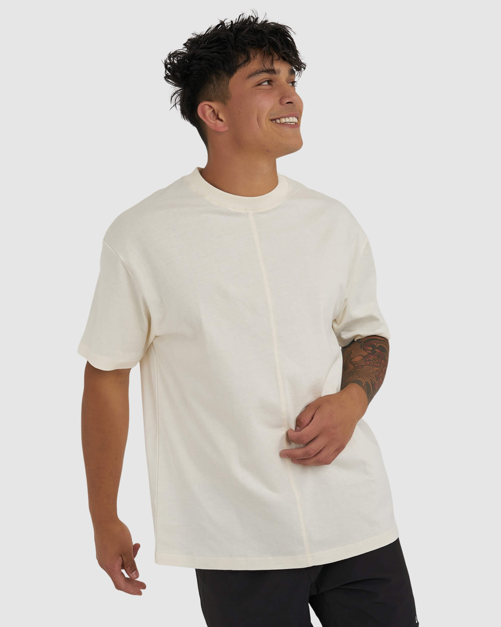 Model wearing Heavy Hitter Heavyweight Tee Oversize - Creme