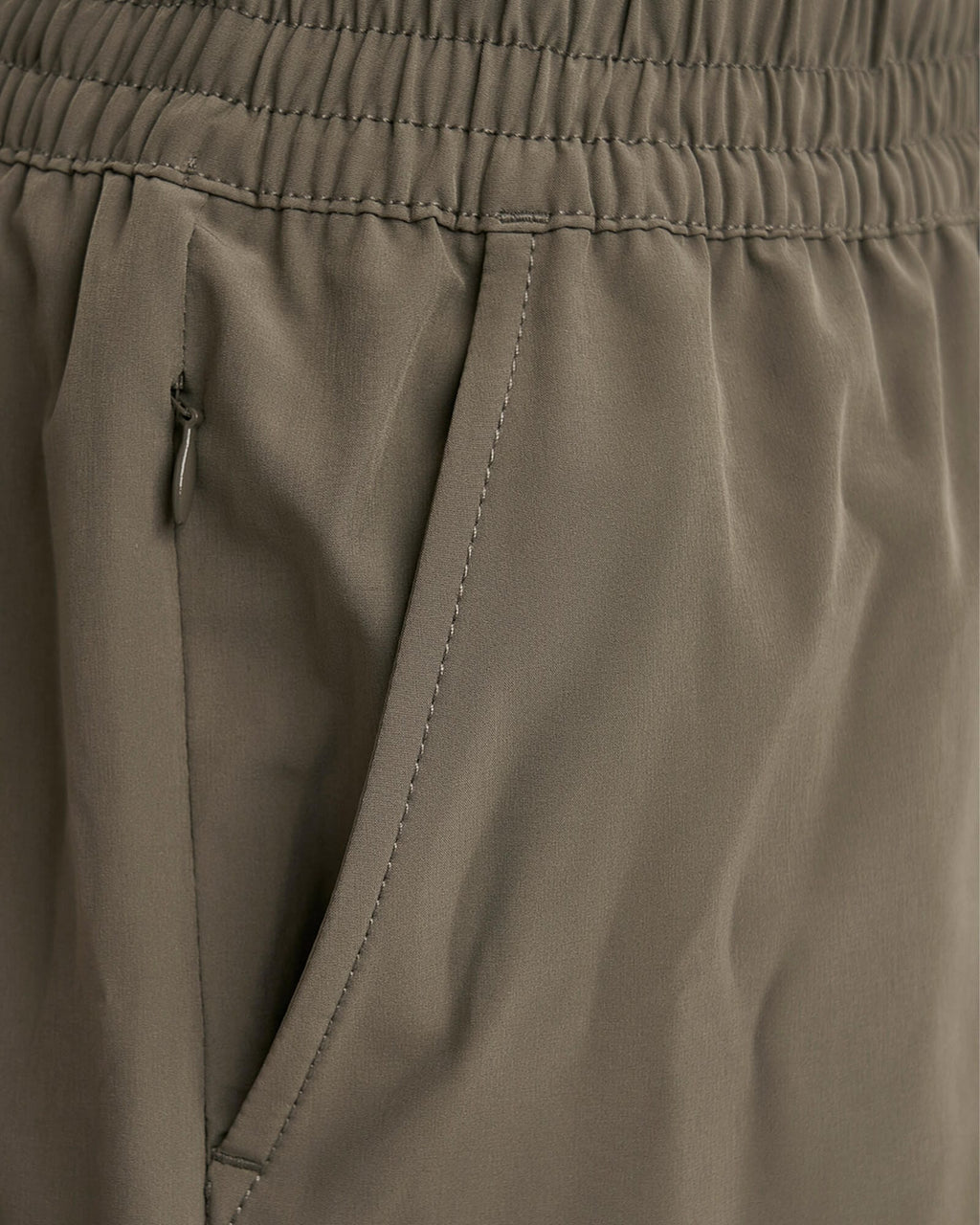 Model wearing Intensity 7" Performance Short - Walnut Grey