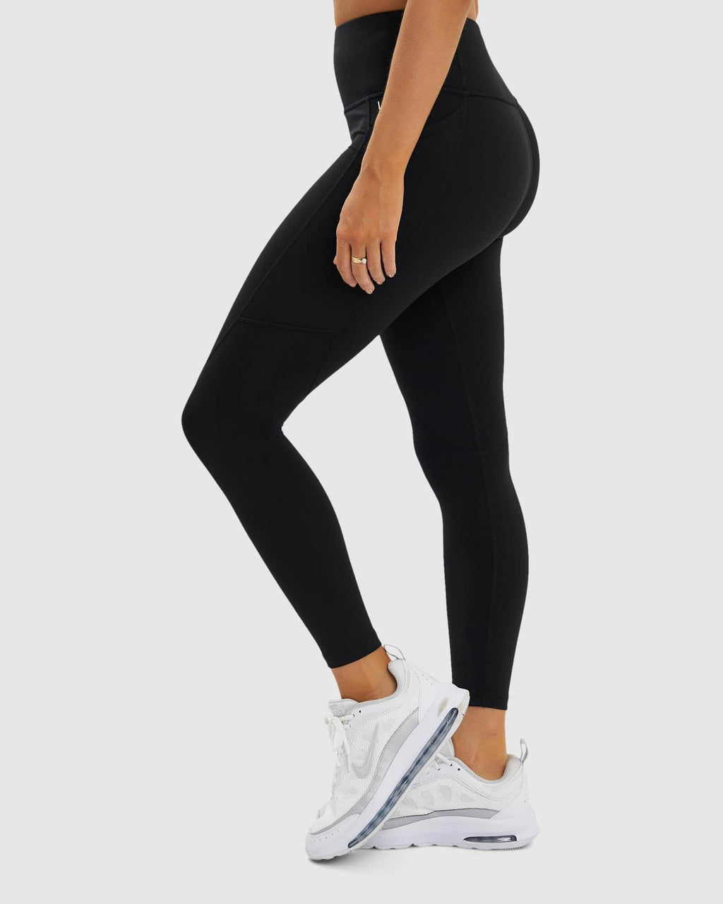 Model wearing Dash 7/8 Length Tight - Black-White