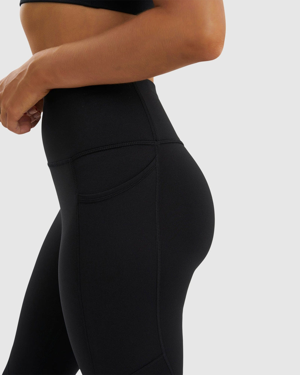 Model wearing SPRT Full Length Tight - Black-White