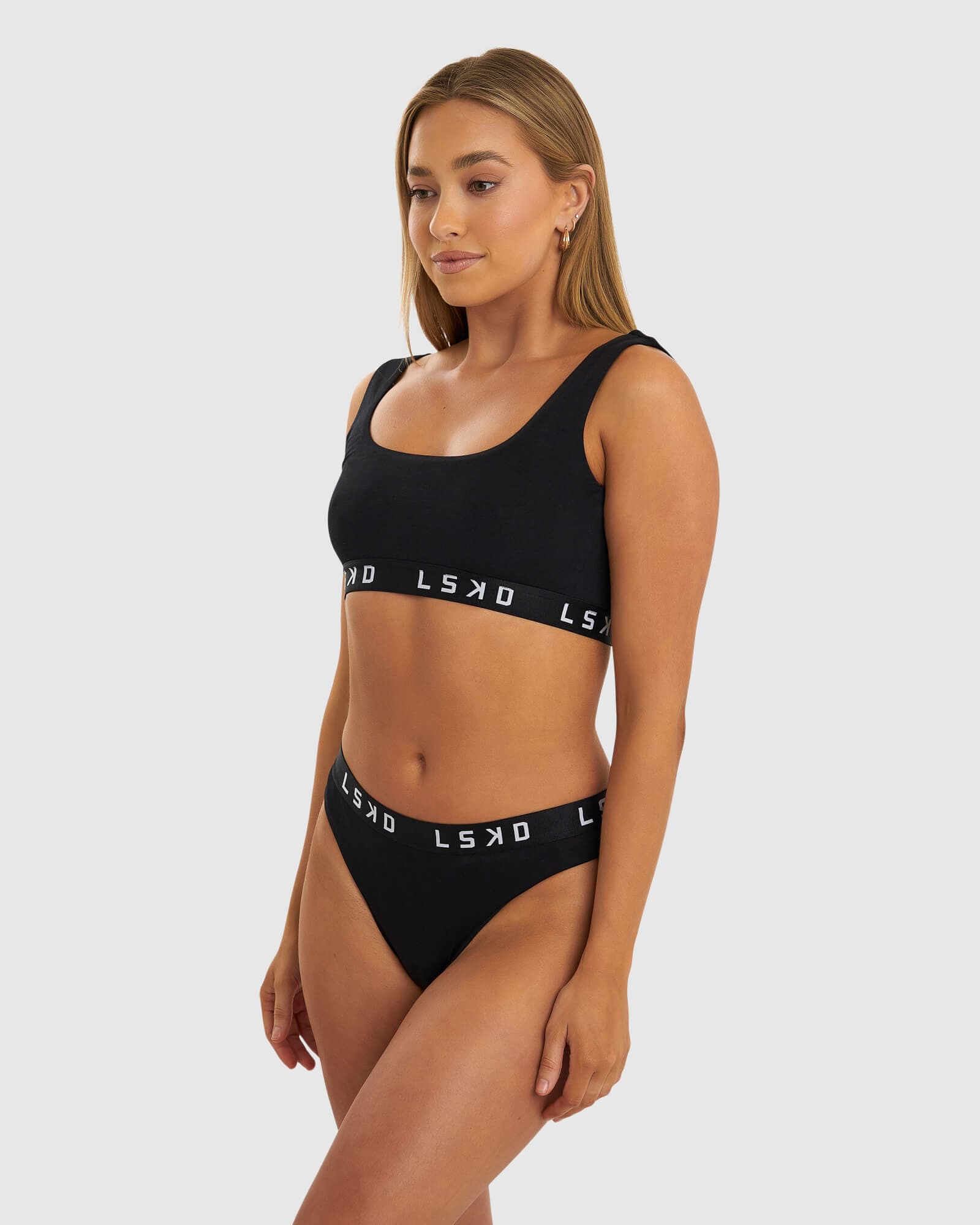 Model wearing Gigi Lounge Bra - Black