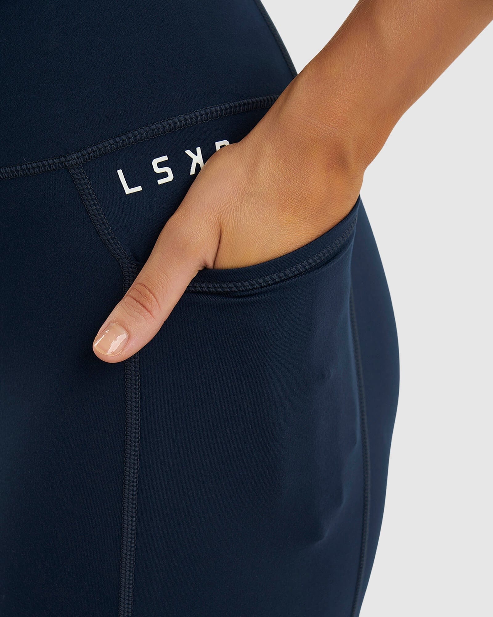 Model wearing Rep 3/4 Length Tight Small Logo - Carbon