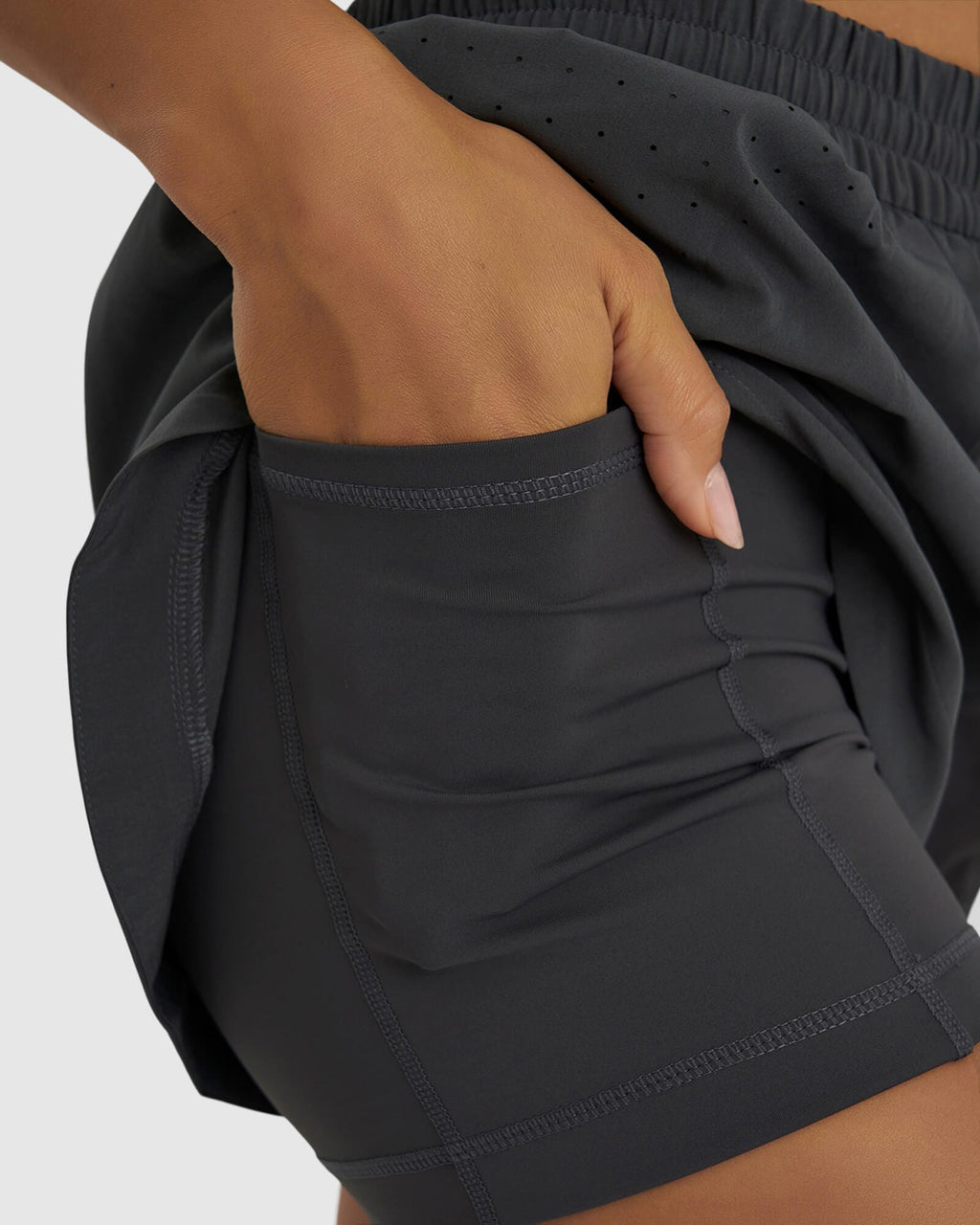 Model wearing Power Performance Liner Short - Asphalt