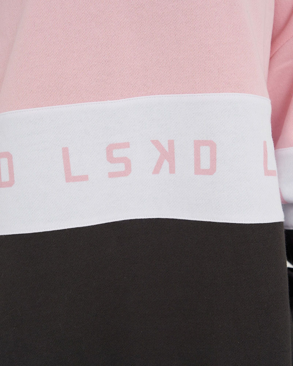 Model wearing Disc Sweater Oversize - Petal Pink