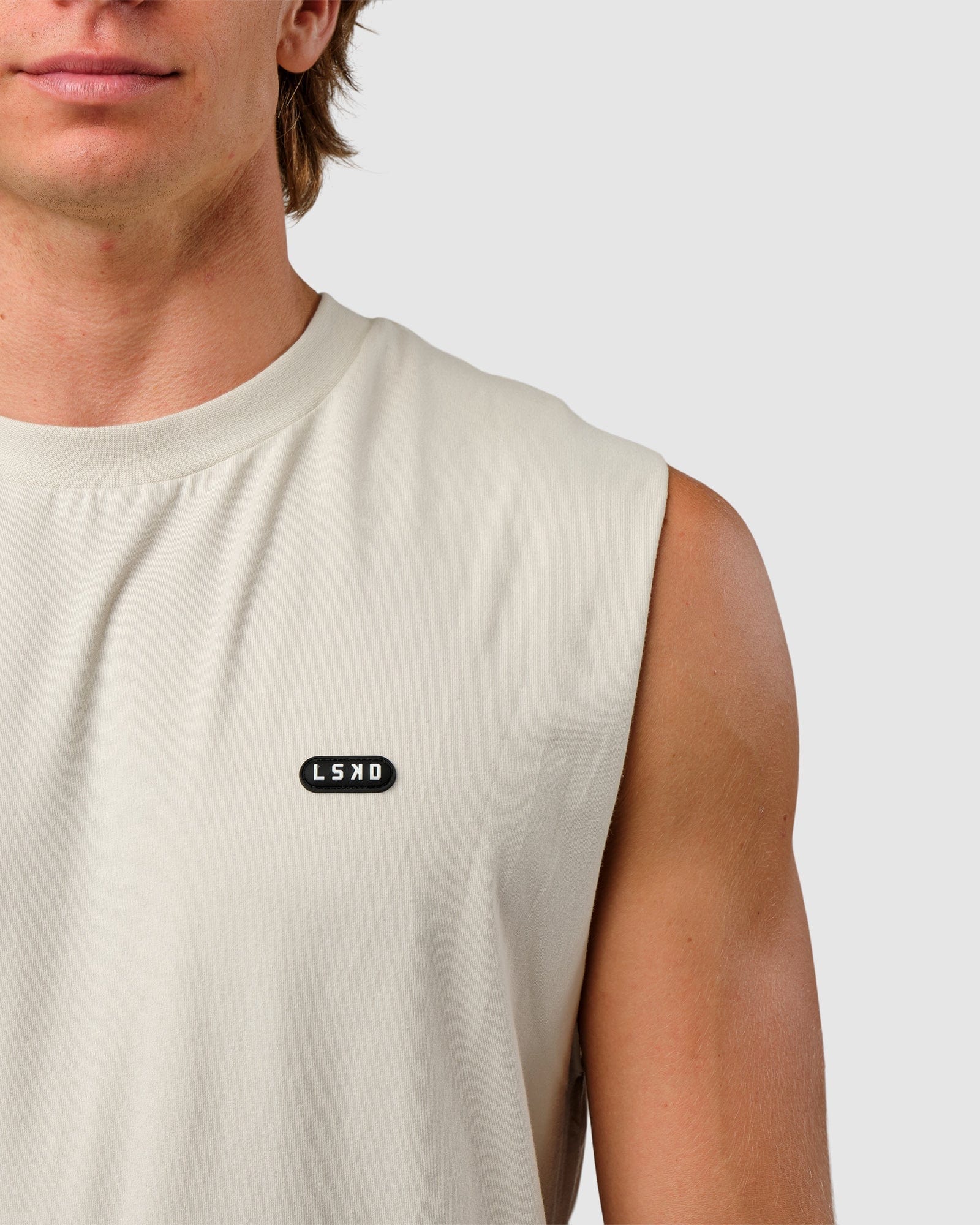 Model wearing Capsule Tank Oversize - Bone