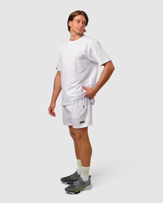 Model wearing Easy Tee Oversize - White