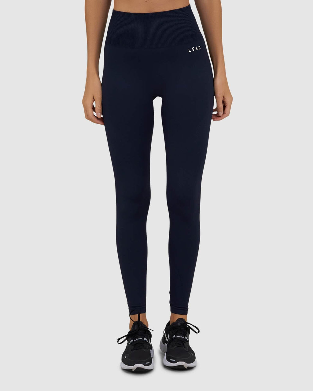 Model wearing Limitless Seamless Full Length Tight - Navy