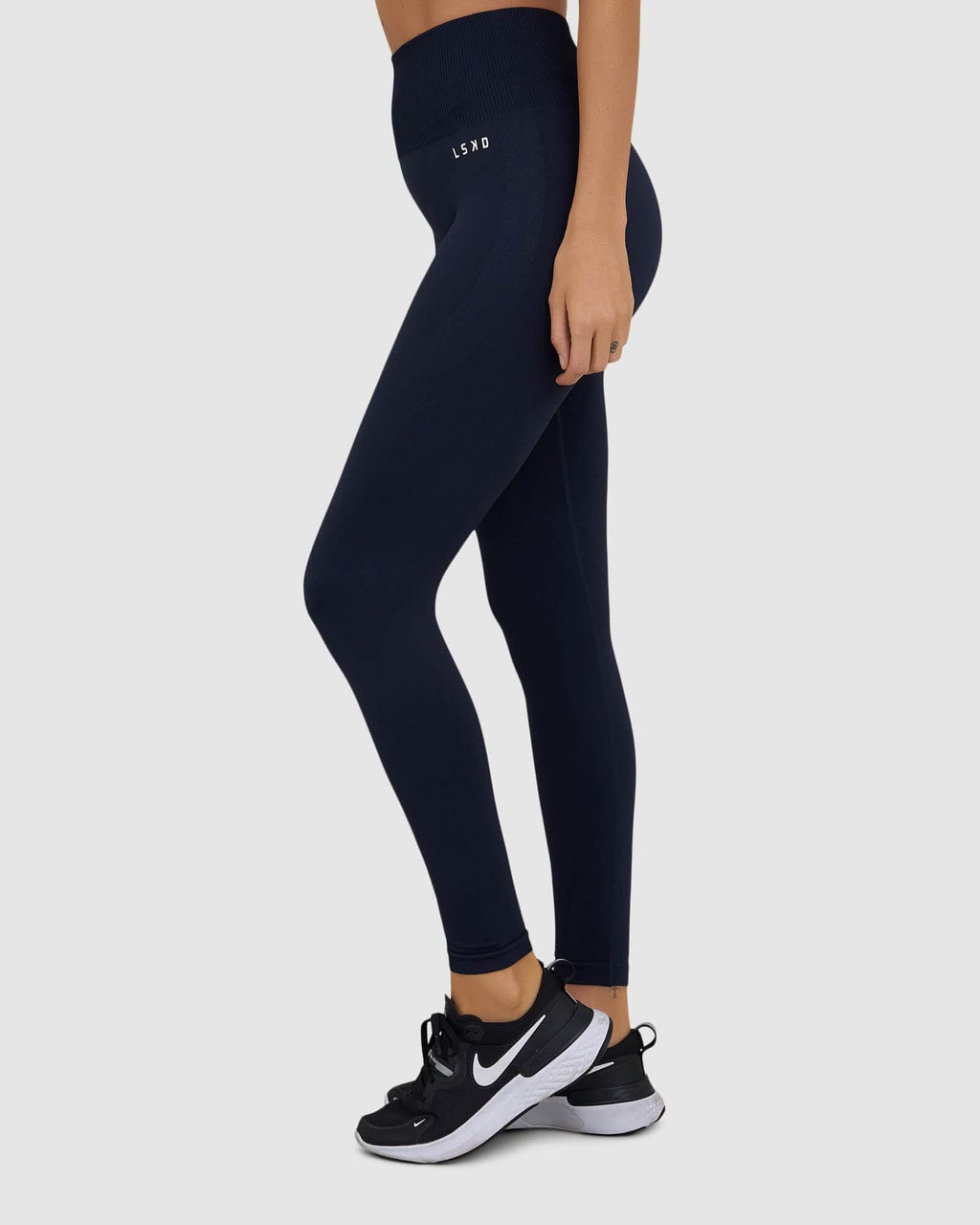 Model wearing Limitless Seamless Full Length Tight - Navy
