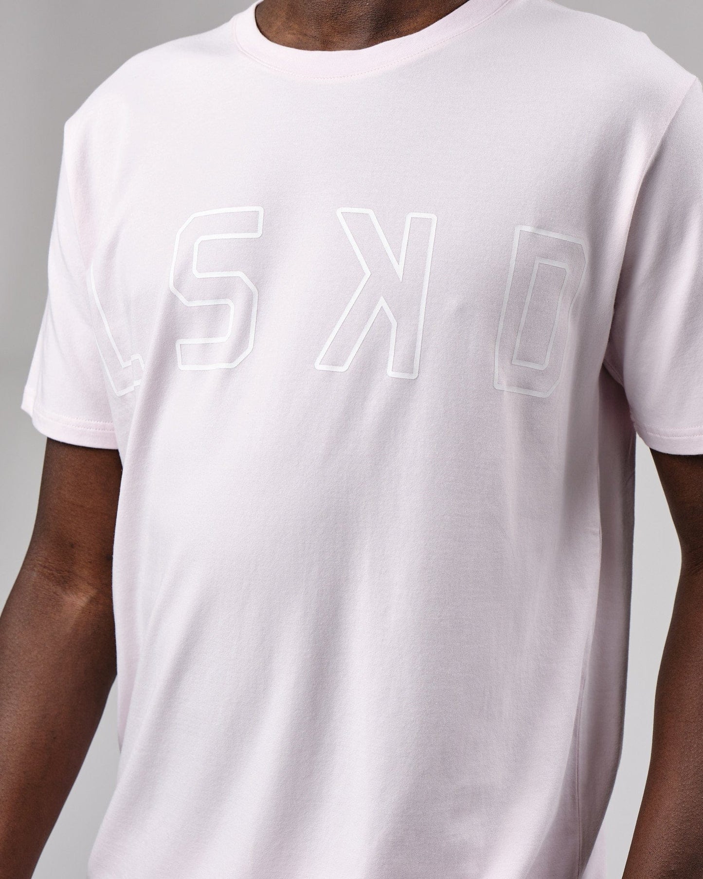 Model wearing Expand FLXCotton Tee - Orchid Ice