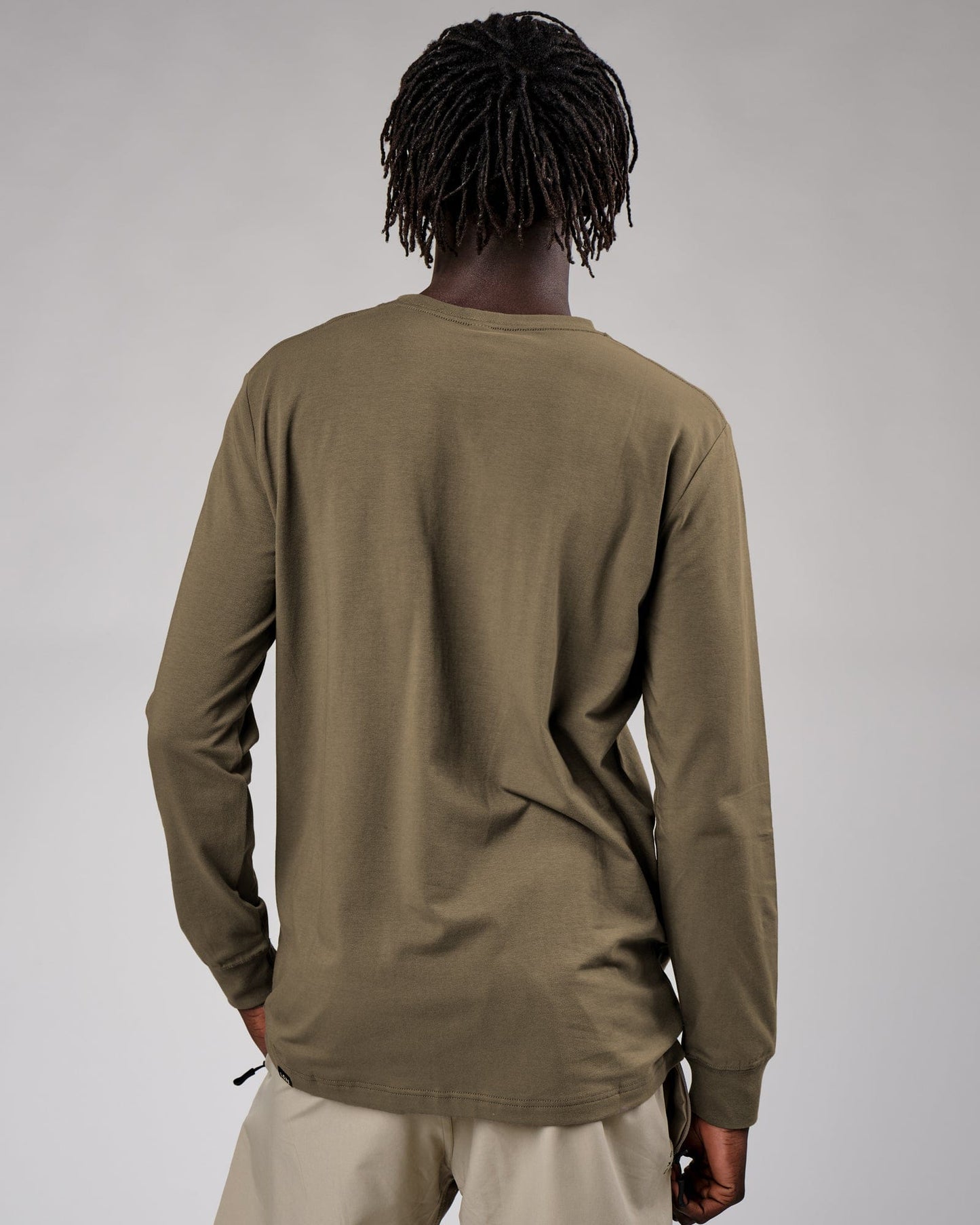 Model wearing Base LS Tee - Walnut Grey