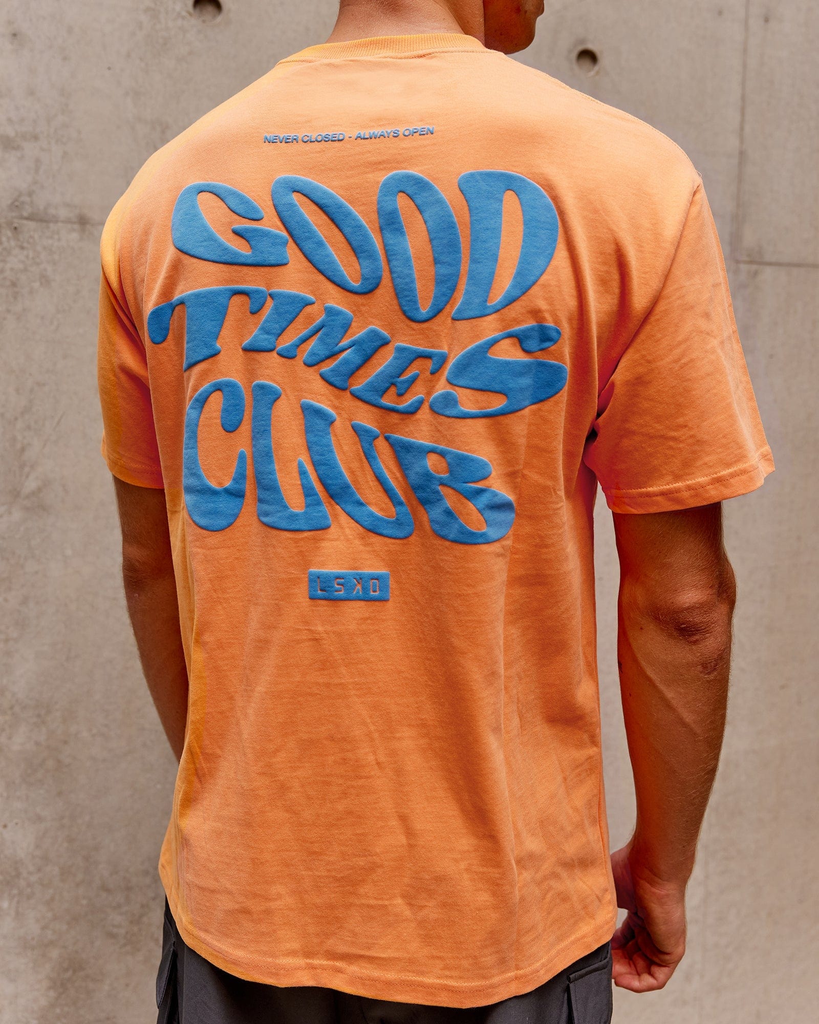 Model wearing Good Times Heavyweight Tee Oversize - Tangerine-Blue
