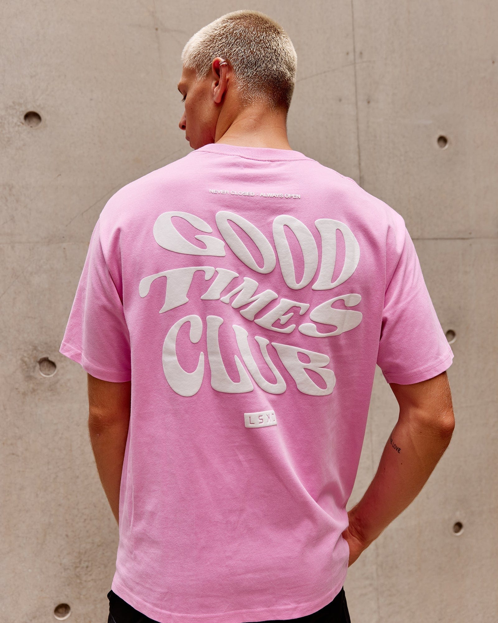 Model wearing Good Times Heavyweight Tee Oversize - Spark Pink