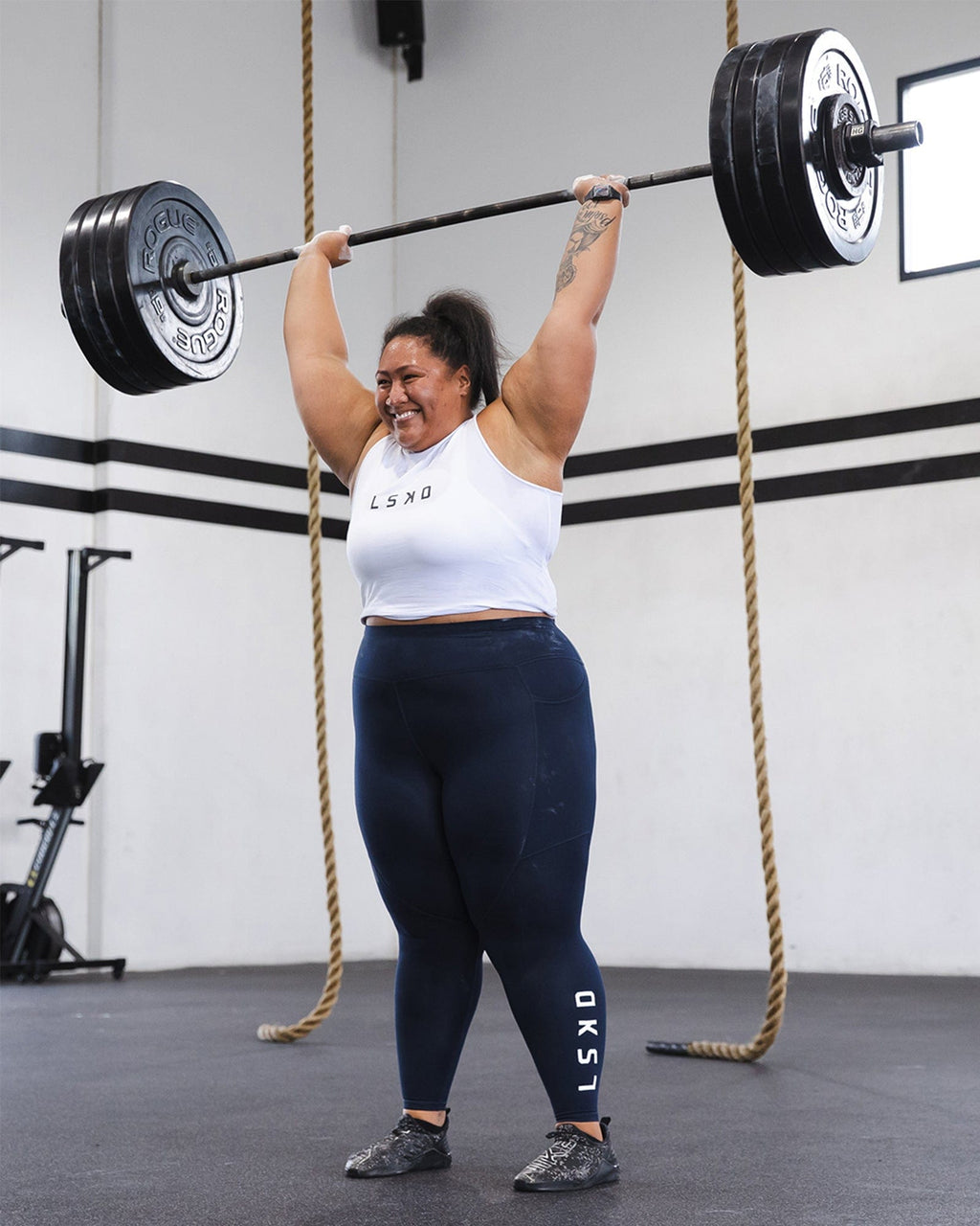 Model wearing Rep Full Length Tight - Navy