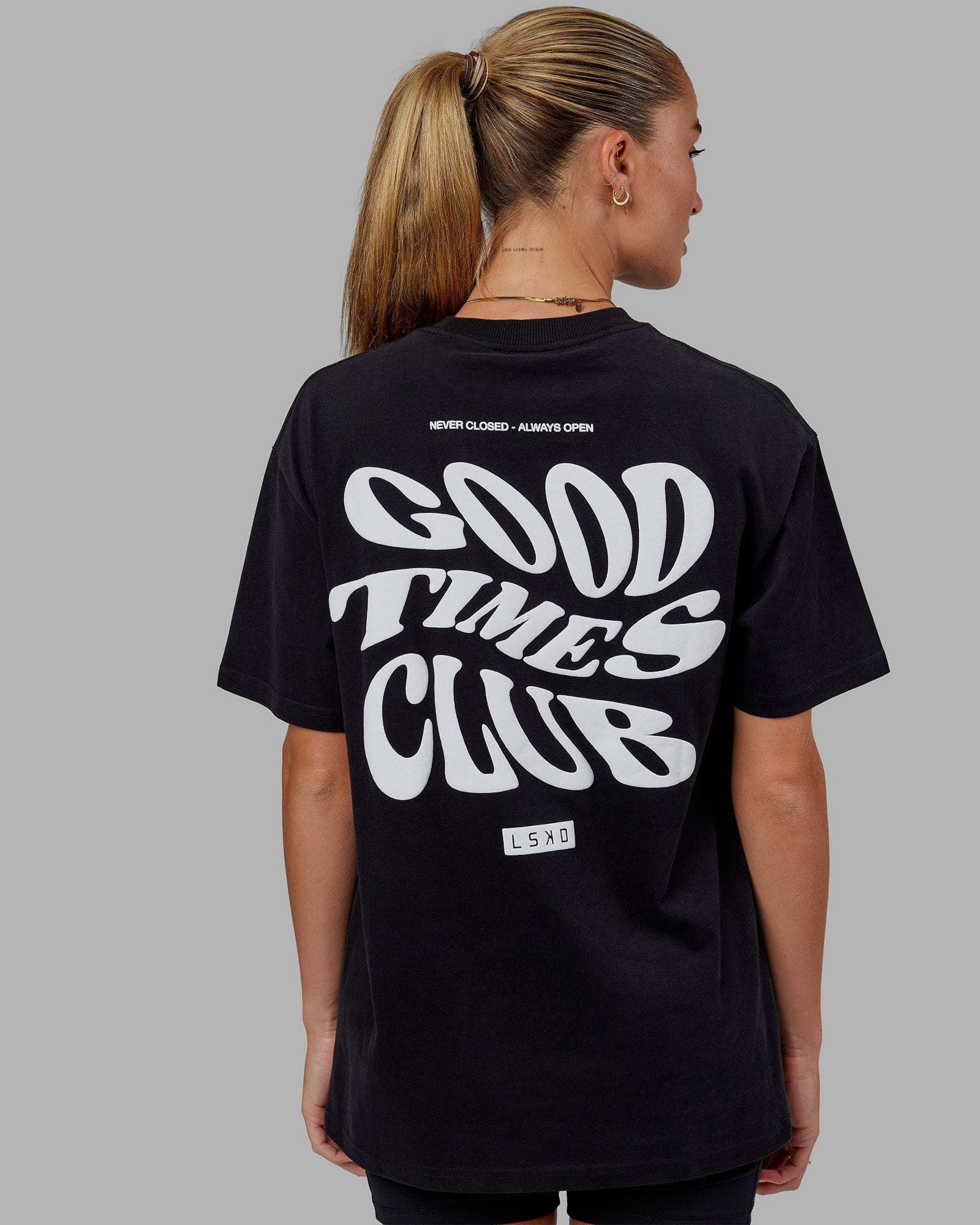 Model wearing Unisex Good Times Heavyweight Tee Oversize - Black-White