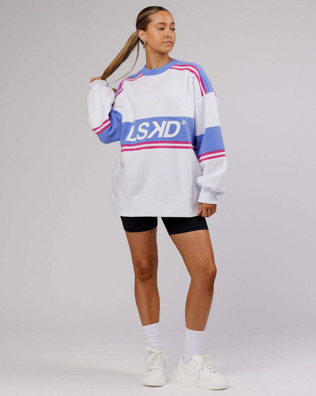 Model wearing A-Team Sweater Oversize - White-Cornflower Blue