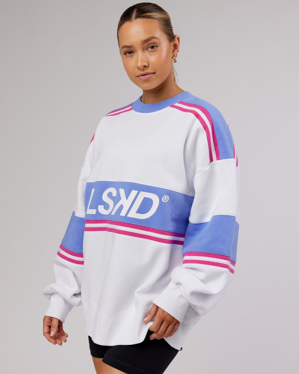 Model wearing A-Team Sweater Oversize - White-Cornflower Blue