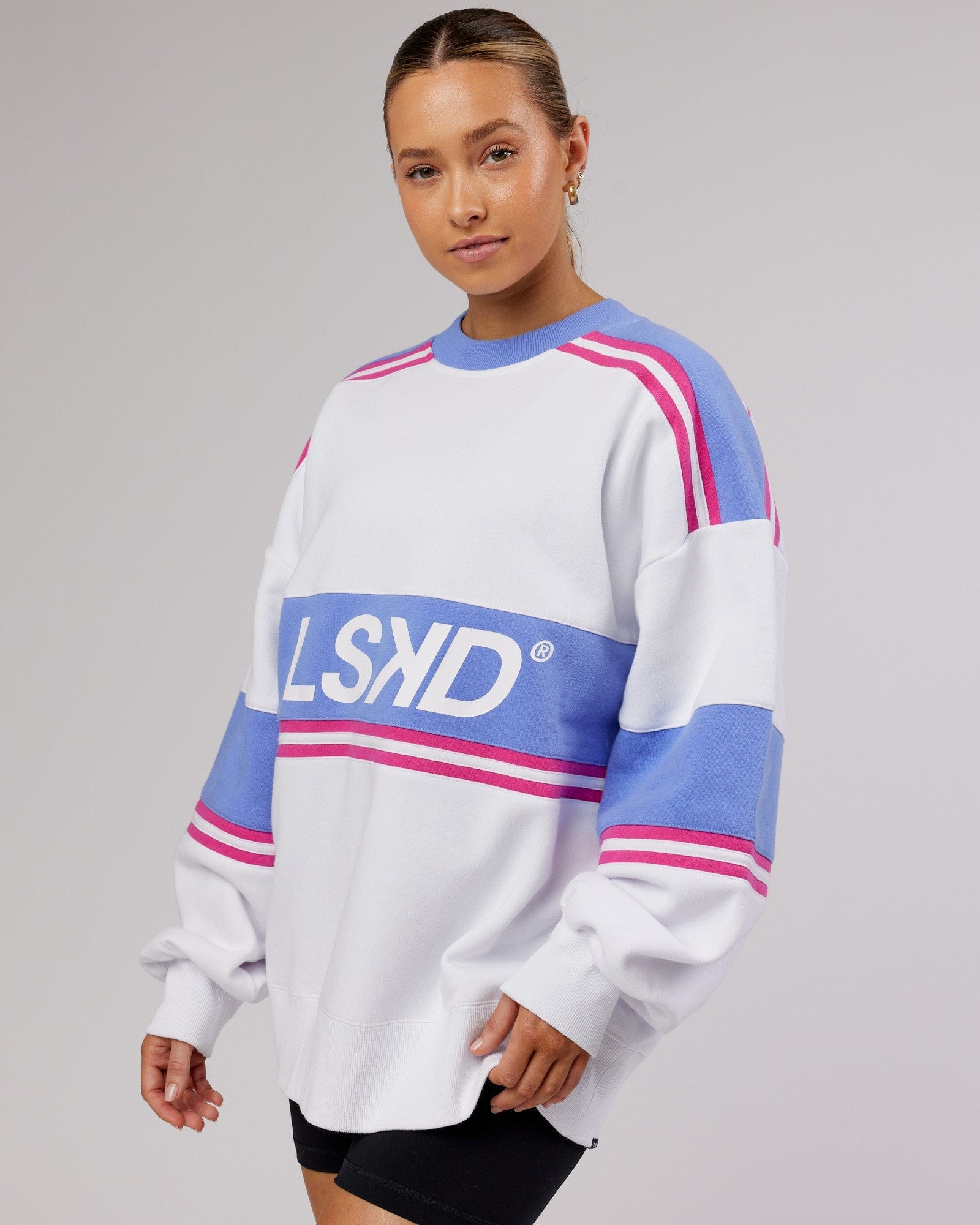 Model wearing A-Team Sweater Oversize - White-Cornflower Blue