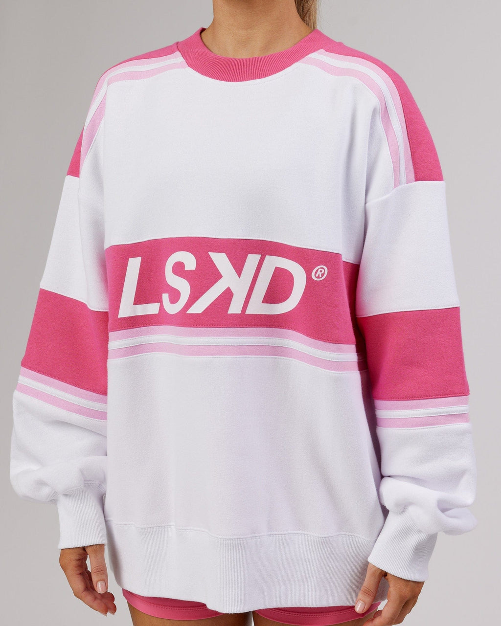 Model wearing A-Team Sweater Oversize - White-Flamingo