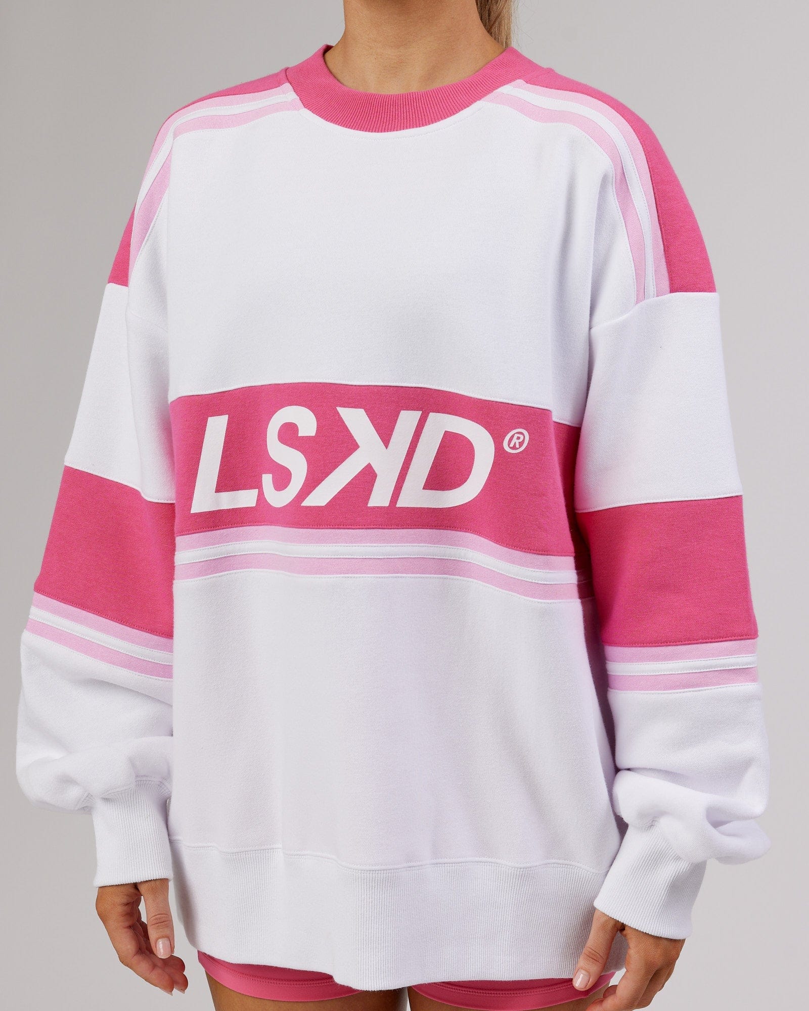 Model wearing A-Team Sweater Oversize - White-Flamingo