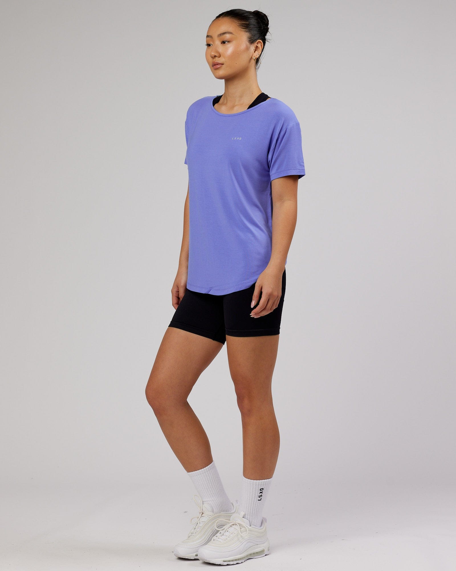 Model wearing Air Slouch Tee - Cornflower Blue