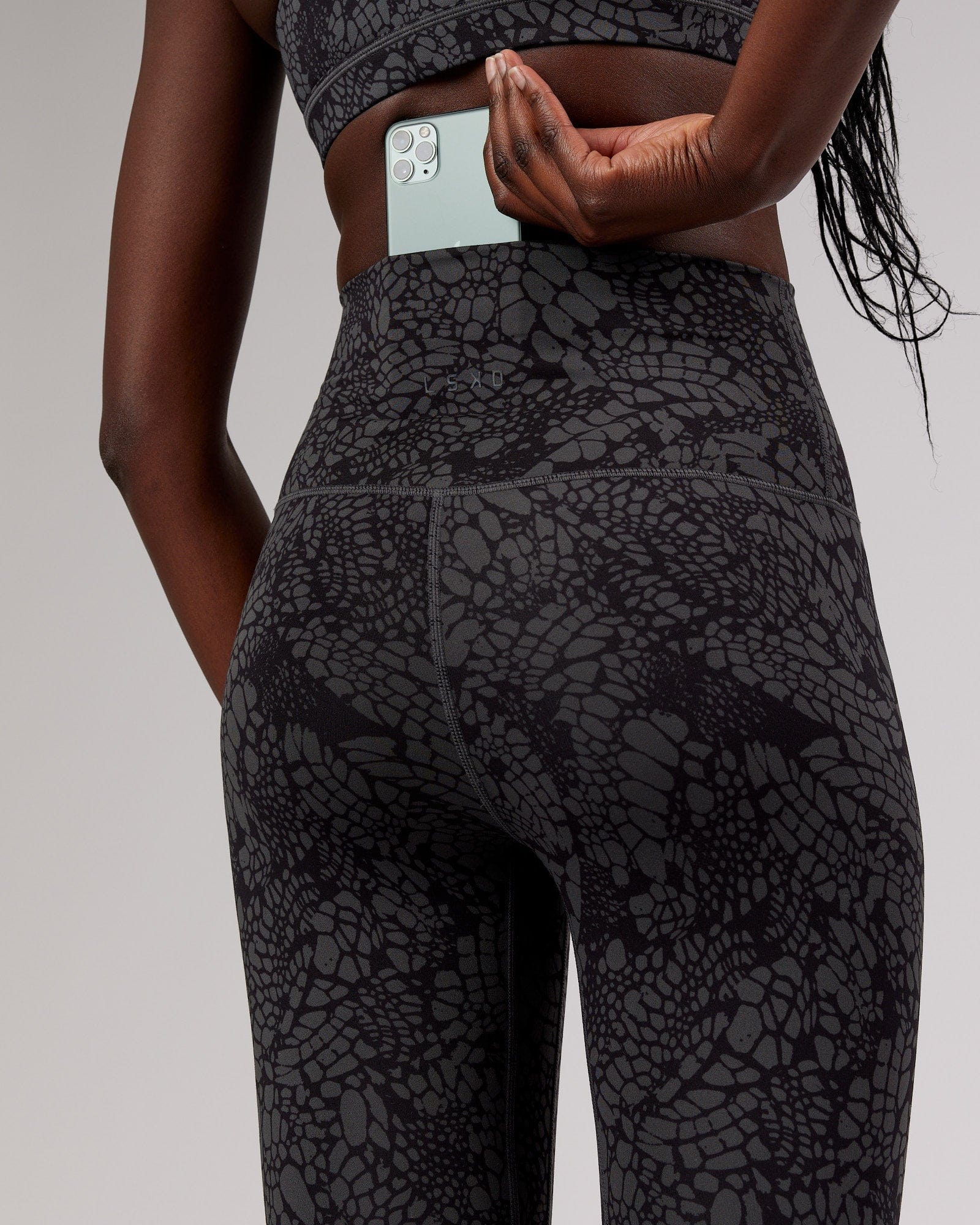 Model wearing Base 7/8 Length Tight - Black Mamba