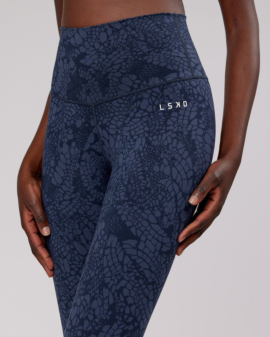 Model wearing Base Full Length Tight - Navy Mamba